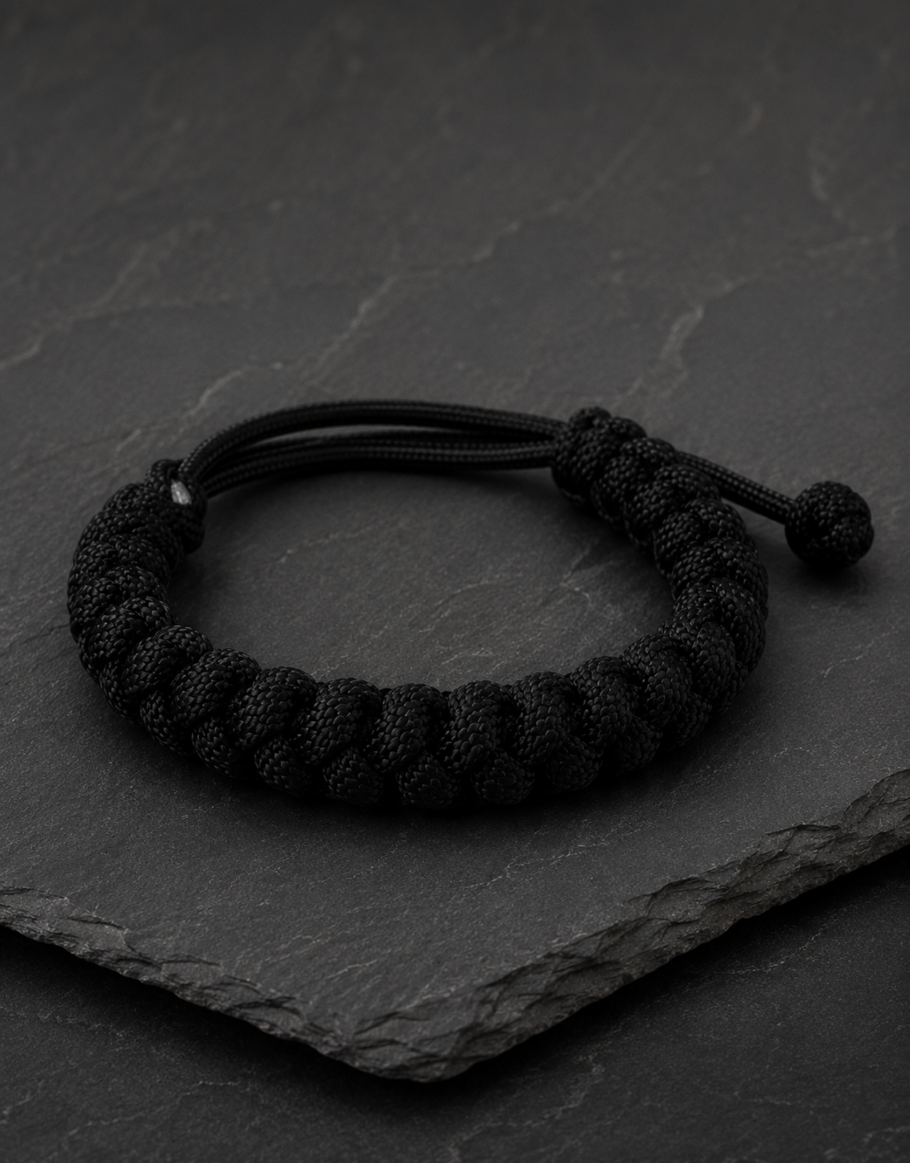 Pech black spiral paracord bracelet