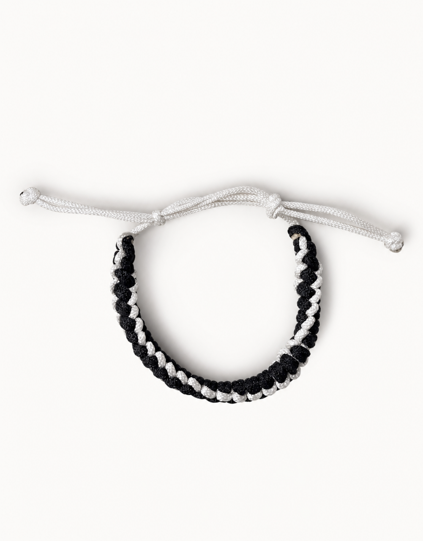Shatranj black and white macrame bracelet by Giraa