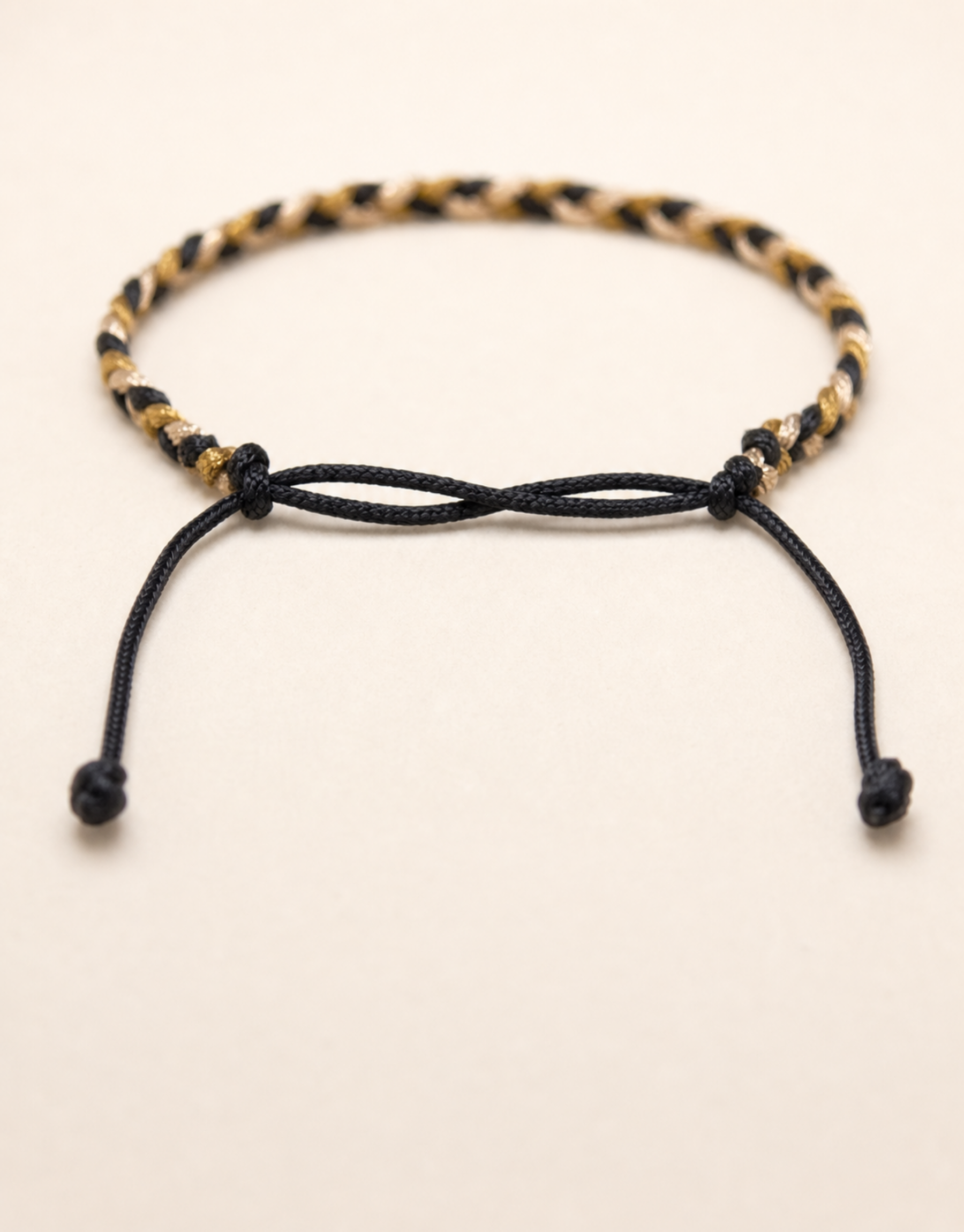 Zari gold macrame bracelet