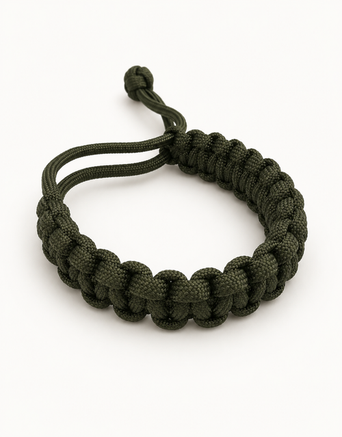 Akhdar dark green paracord bracelet by Giraa