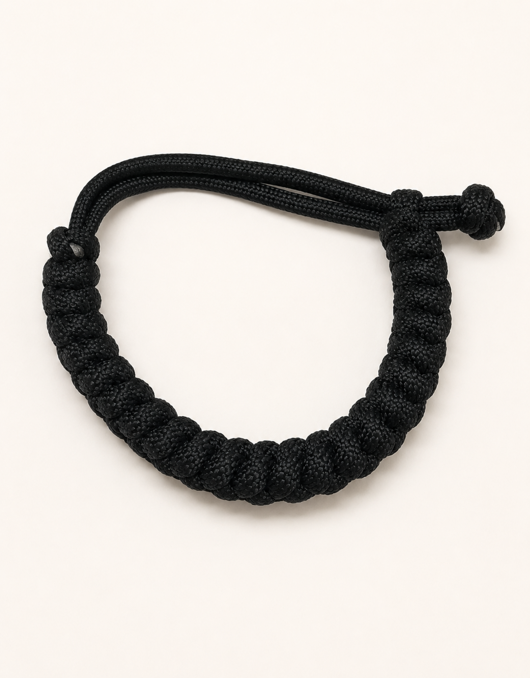 Pech black spiral paracord bracelet
