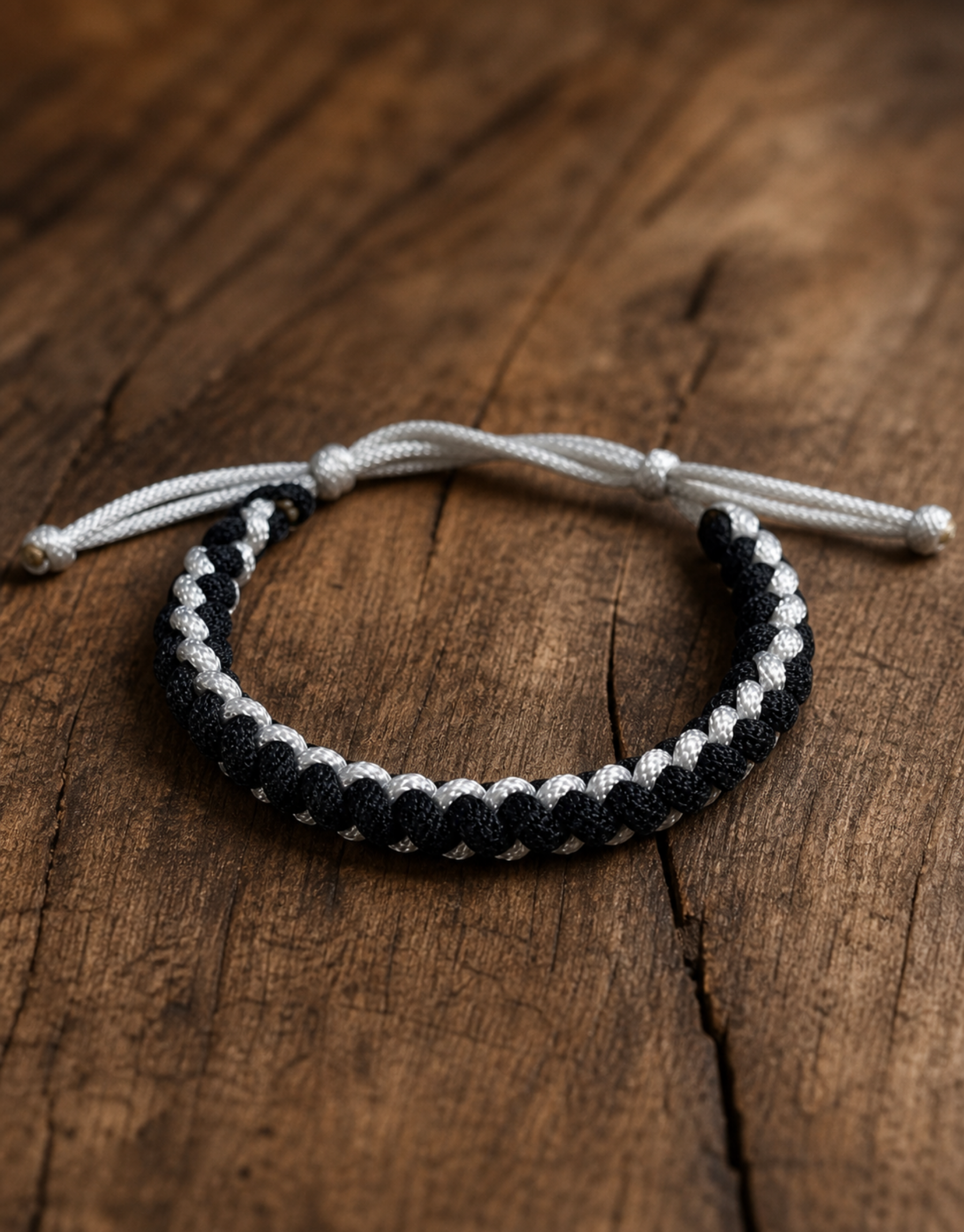 Shatranj black and white macrame bracelet