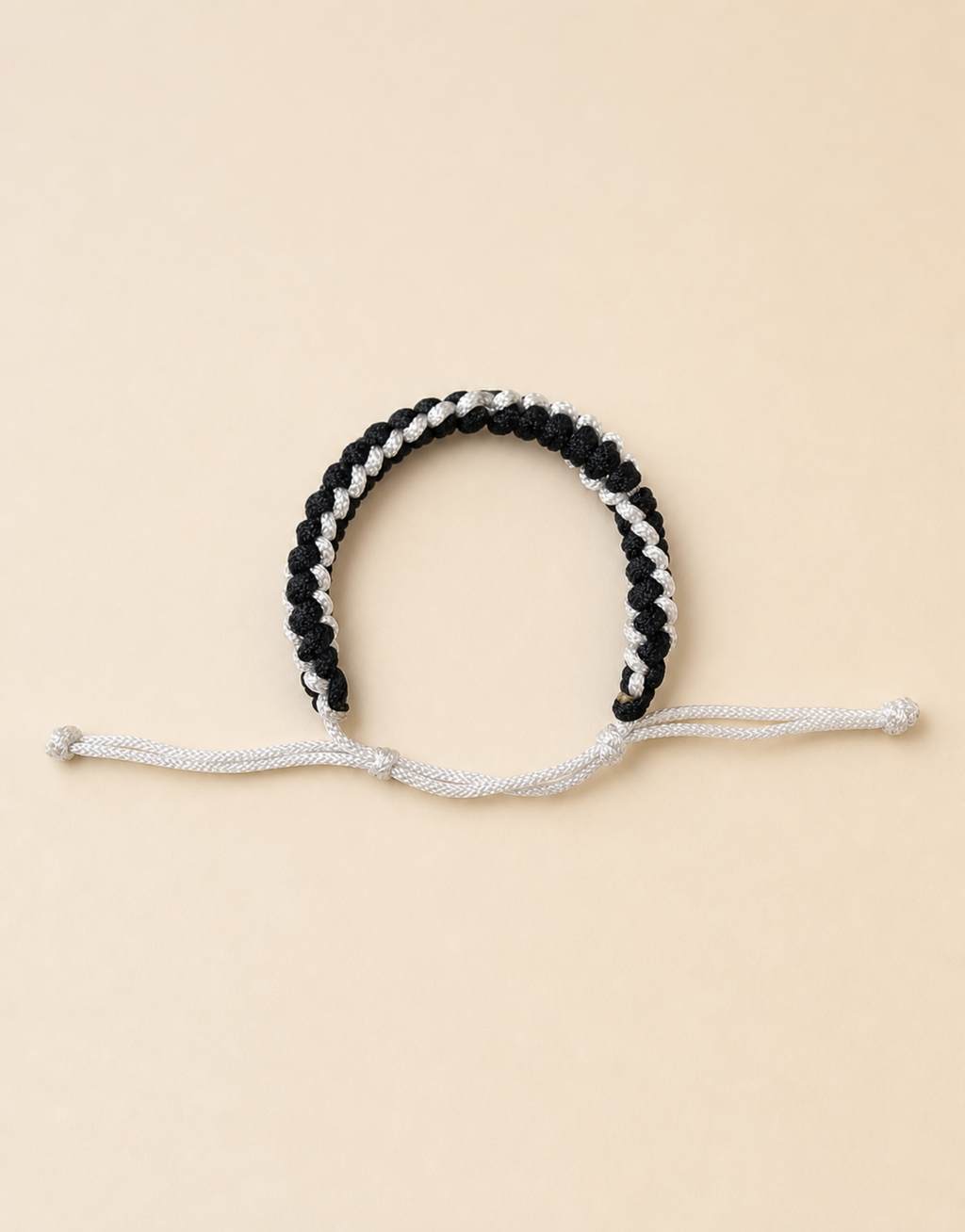 Shatranj black and white macrame bracelet