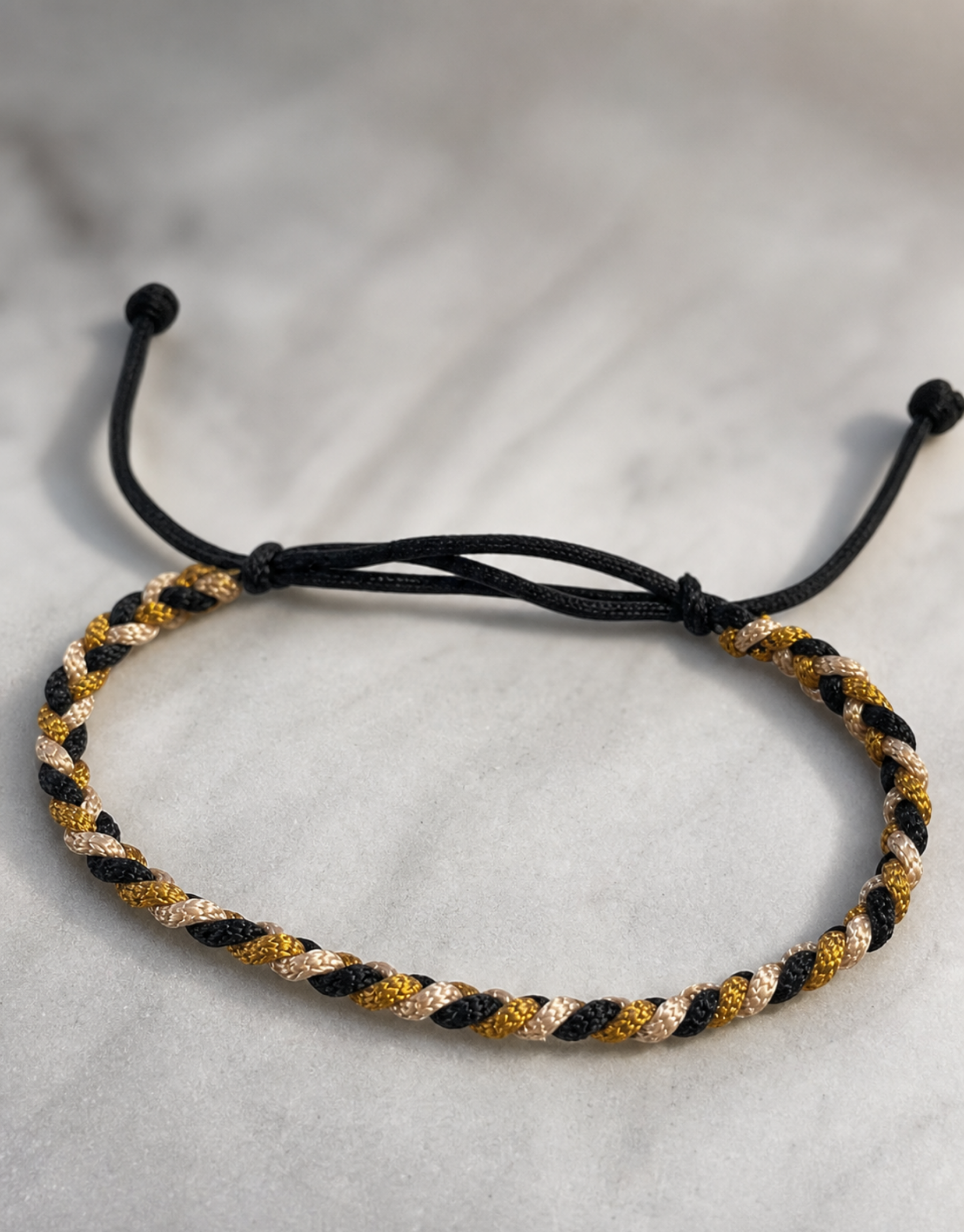 Zari gold macrame bracelet