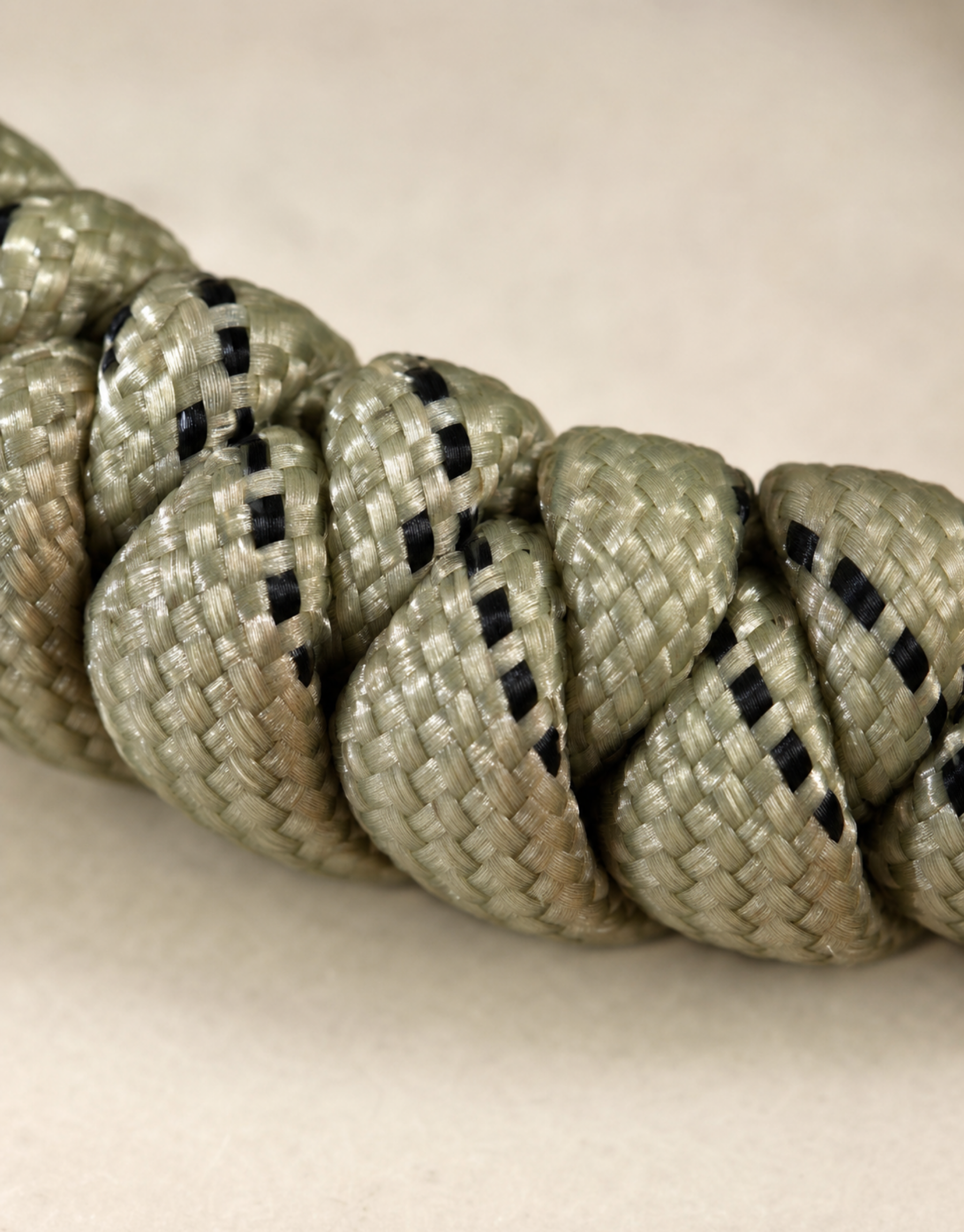 Ramad speckled spiral paracord bracelet