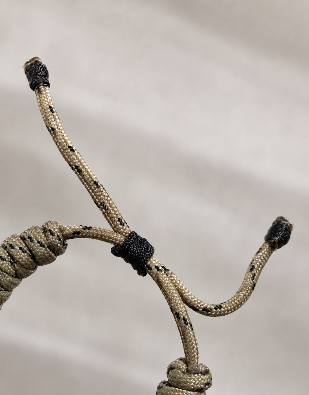Ramad speckled spiral paracord bracelet